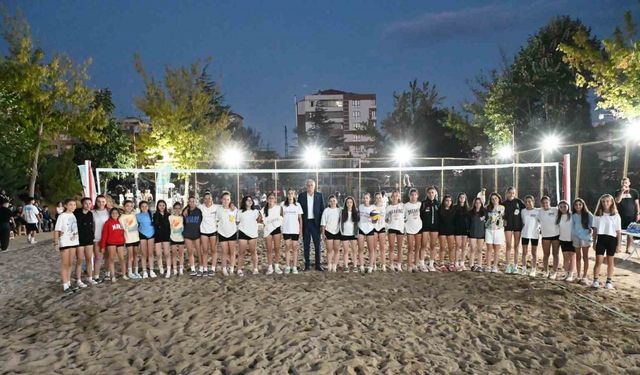 Kum Voleybolu ve Sokak Basketbolu Turnuvası’nın final müsabakaları yapıldı