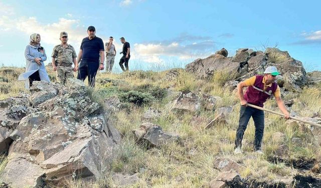 Nemrut Kalderası’nda örtü yangını çıktı