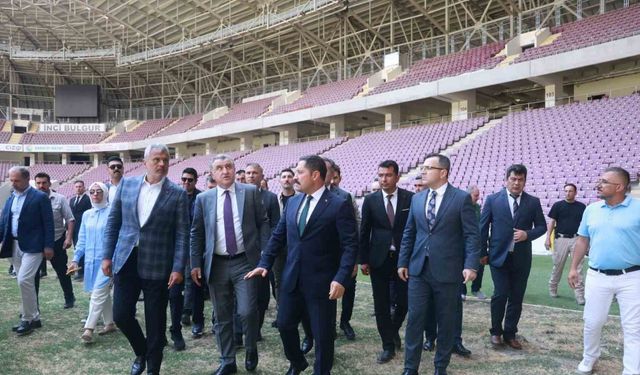 Osman Aşkın Bak: “Hatayspor’un yeni sezonda maçlarını Hatay’da oynaması için gayret ediyoruz"