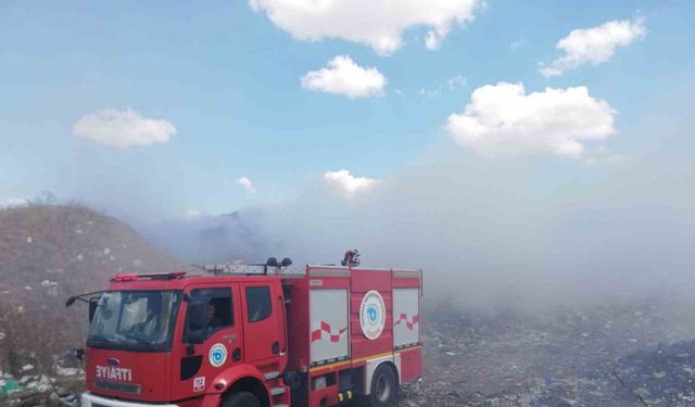 Pehlivanköy’de çöplük alanda yangını