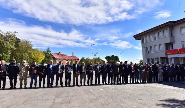 Ahlat’ta Muhtarlar Günü kutlandı