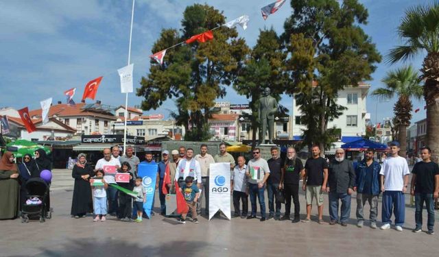 Ayvalık’ta Anadolu Gençlik Derneği’nden İsrail’e sert tepki