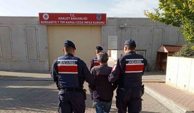 Balıkesir’de 16 yıl kesinleşmiş hapis cezası bulunan firari jandarmaya yakalandı