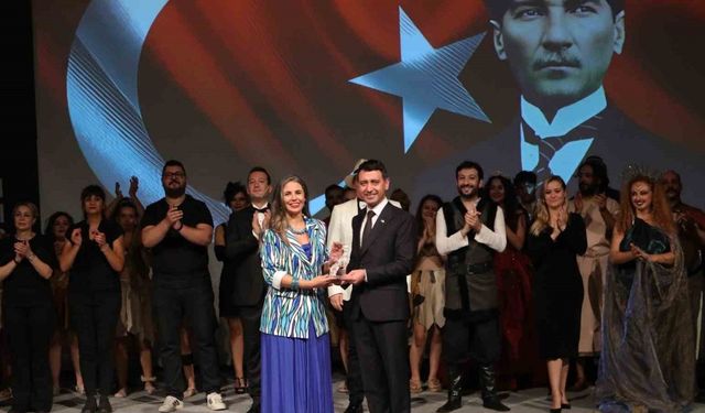 Bayraklı’nın Uluslararası Homeros Festivali’ne muhteşem final