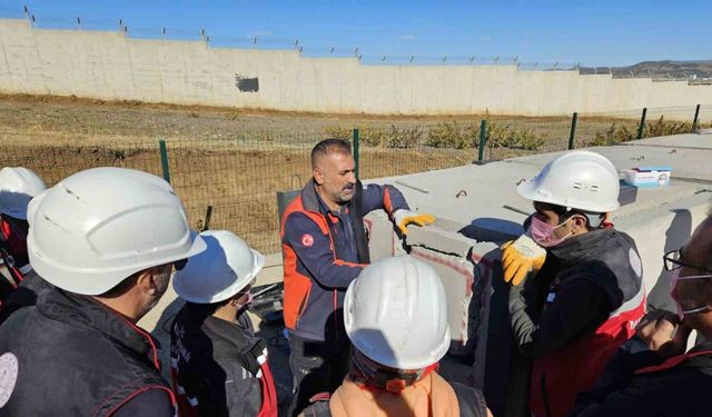 Bingöl’de MEB AKUB üyelerine eğitim