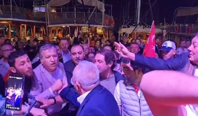 Bodrum’da 29 Ekim kutlamasında gerginlik