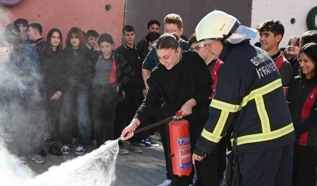 Bozüyük’te Anadolu Lisesi öğrencilerine yangın eğitimi