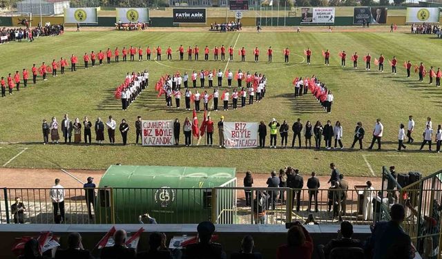 Darıca’da Cumhuriyet’in 101. yılına coşkulu kutlama