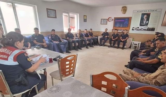 Elazığ’da jandarma personeline biyokaçakçılık eğitimi