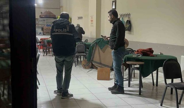 Elazığ’da kıraathaneye silahlı saldırı: 2 yaralı