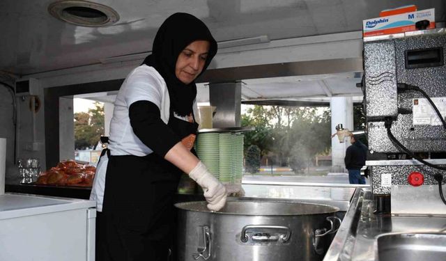 Gençlerin “Günaydın Çorbası” Büyükşehir’den