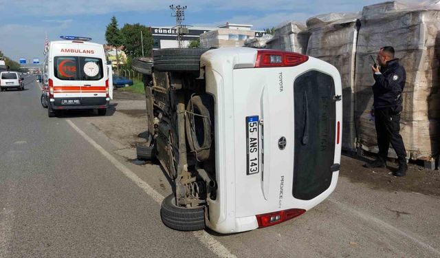 Hastaneye giderken kaza geçirdiler: 2 yaralı