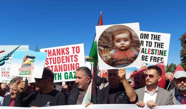 İsrail’in saldırıları Erzurum’da protesto edildi