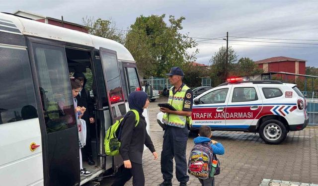 Jandarma ve polis ekiplerinin denetimleri sürüyor