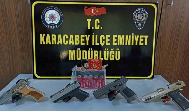 Karacabey’de bir evde 4 adet tabanca ele geçirildi