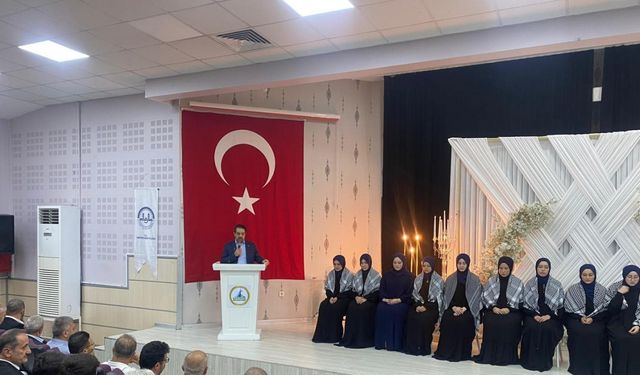 Kartepe’de hafız olan 18 öğrenci için icazet töreni yapıldı