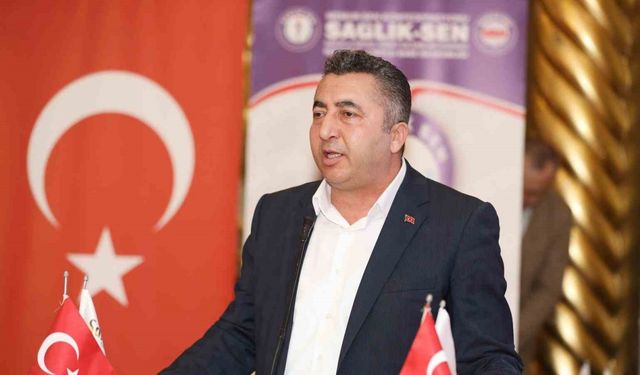 Memur-Sen İstanbul İl Temsilcisi Öztürk: "Yenidoğan çetesini çökerten Sağlık Bakanımız Kemal Memişoğlu’na teşekkür ediyorum”