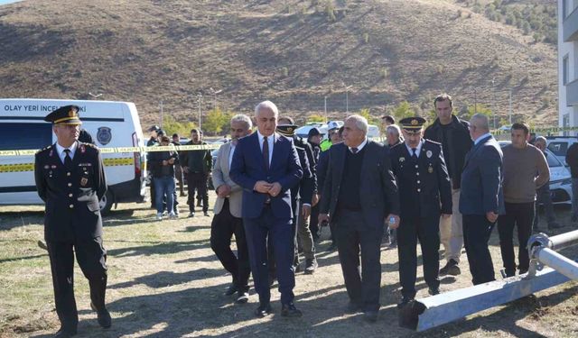 Muş Valisi Ani Çakır tren kazasının olduğu bölgeye gitti