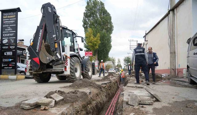 Muş’ta elektrik şebekesi yer altına alındı