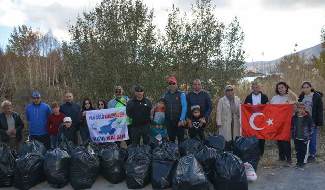 Nemrut Kalderası’nda sonbahar temizliği yapıldı