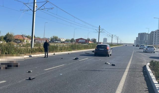 Otomobil çarpan elektrikli motosiklet sürücüsü yaralandı