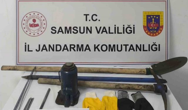 Samsun’da kaçak kazı yapan 3 kişi yakalandı