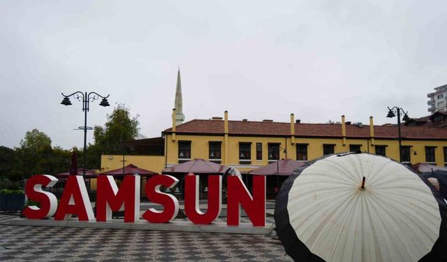 Samsun’da montlar gardıroplardan çıkıyor