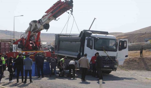 Şırnak’ta kamyon ile motosiklet çarpıştı: 1 ölü