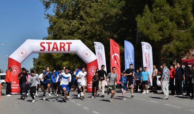 Söğütte 2’inci Cumhuriyet Koşusu gerçekleştirildi