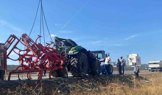 Tarlaya giderken traktör devrildi: 3 yaralı