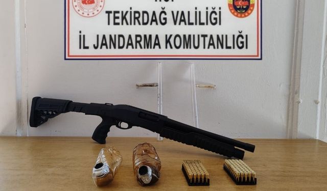 Tekirdağ’da ruhsatsız tüfek ve uyuşturucu aparatı ele geçirildi