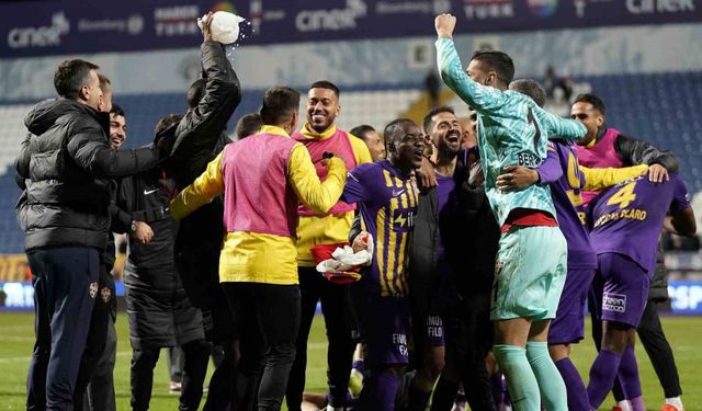 Trendyol Süper Lig: Eyüpspor: 1 - Göztepe: 0 (Maç sonucu)