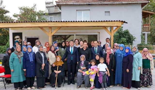 Vali Aygöl, Küplü köyünde kadınları dinledi