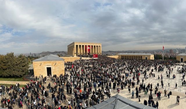 10 Kasım Atatürk’ü Anma Günü’nde, 1 milyon 92 bin 365 kişi Anıtkabir’i ziyaret etti