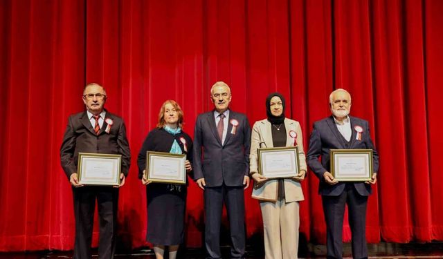 24 Kasım Öğretmenler Günü Bursa’da kutlandı