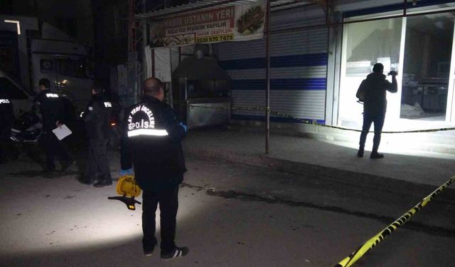 Adana’da ekmek imalathanesine silahlı saldırı: 4 yaralı