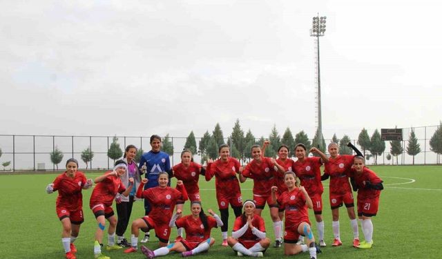 Ağrı Aile ve Sosyal Politikalar, Kahramanmaraş’ı 4-0 mağlup ederek zirvede kaldı