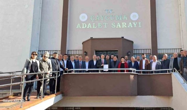 AK Parti İlçe Başkanı Birol Yiğit, mazbatasını aldı