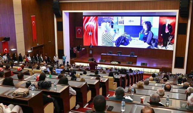 Ankara Büyükşehir’den internet bağımlılığına dikkat çeken panel