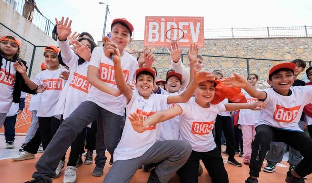 BİDEV, 10. basketbol sahasını Adıyaman’da açtı