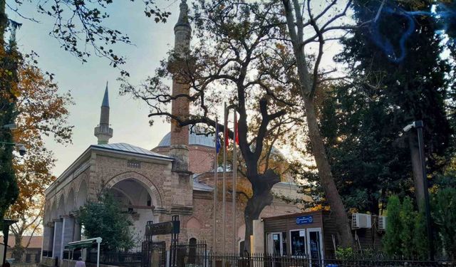 Bursa’da ecdat yadigarı tarihi cami ve türbelerdeki özel güvenlikçiler çekiliyor