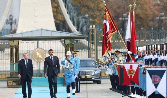 Cumhurbaşkanı Erdoğan, Katar Emiri El Sani’yi resmi törenle karşıladı