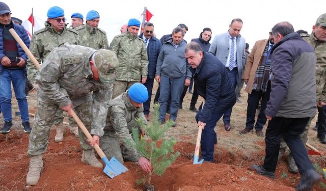 Geleceğe nefes için fidan dikildi