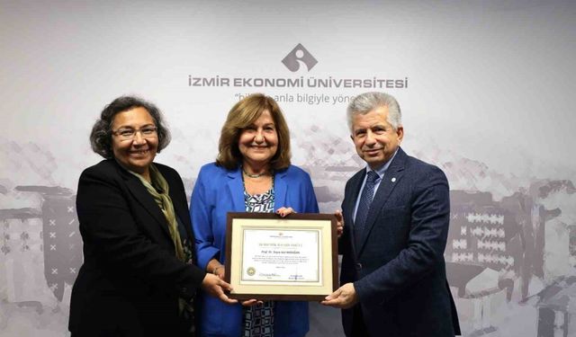 İEÜ’lü profesöre ‘uluslararası’ gurur