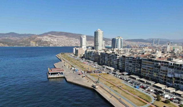 İzmir Kordon’da taşkınlara karşı kurulan beton bariyerlerin yüzde 60’ı tamam