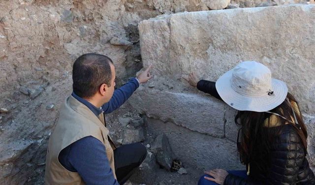 Kapadokya’da 2 bin 200 yıllık parmak izi bulundu