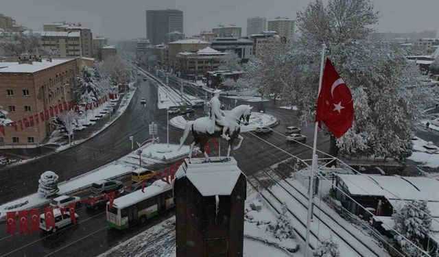 Kayseri beyazla kaplandı