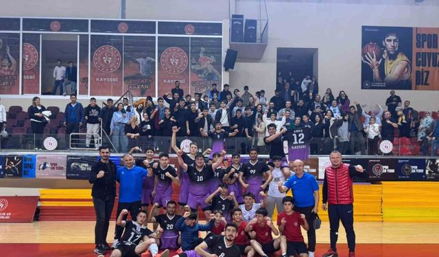 Kayseri derbisini Elit Voleybol kazandı