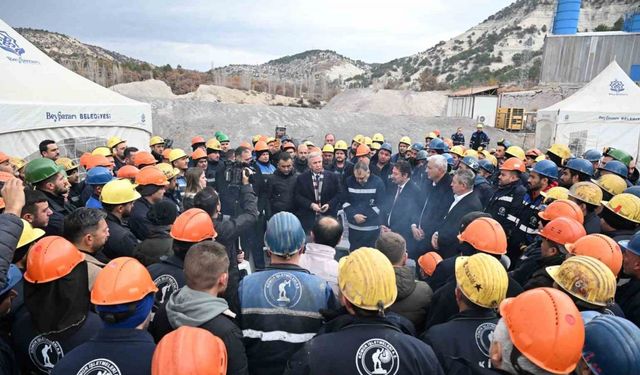 Mansur Yavaş’tan grevdeki maden işçilerine destek ziyareti