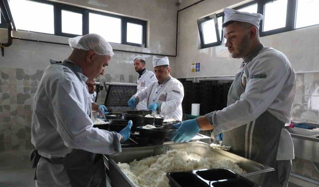 Mardin Büyükşehir Belediyesi aşevi yeniden açıldı